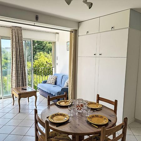 Apartment Les Roses Lauriers By Interhome Le Lavandou Eksteriør billede