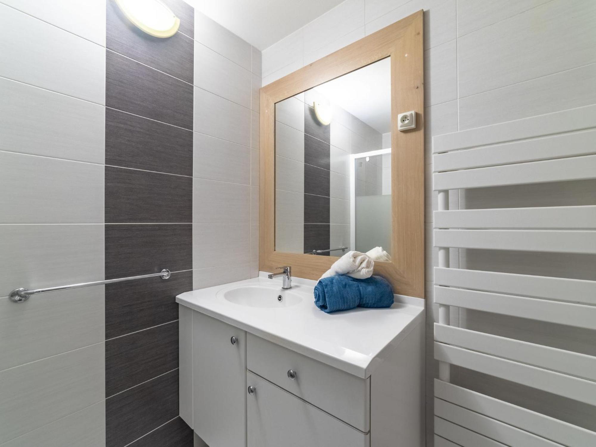 Apartment Les Roses Lauriers By Interhome Le Lavandou Eksteriør billede
