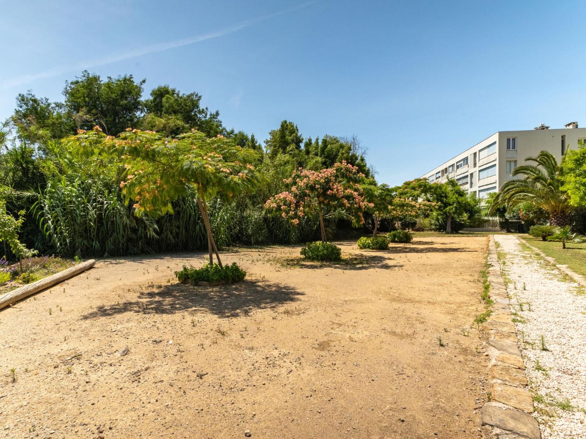Apartment Les Roses Lauriers By Interhome Le Lavandou Eksteriør billede